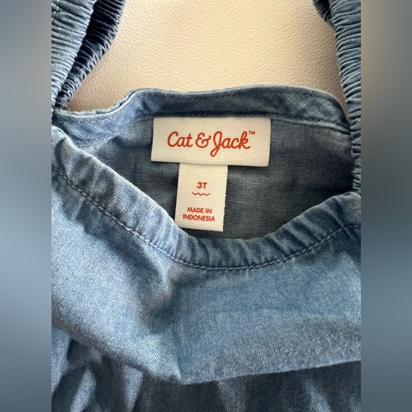 Cat & Jack 3T Light Blue Denim Puff Short Sleeve Romper w/ Buttons - Picture 2 of 5